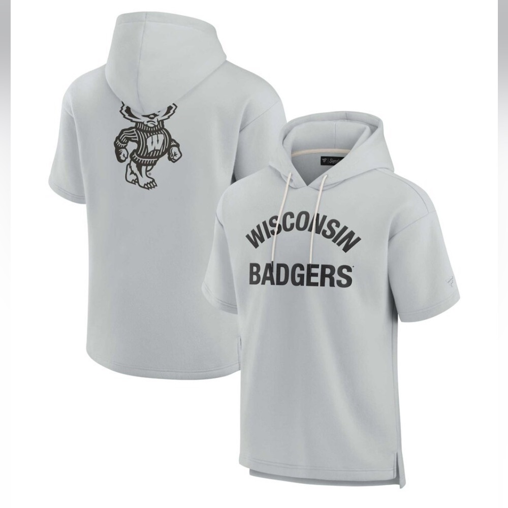 WISCONSIN BADGERS
SLEEVELESS HOODIE
SIZE LARGE
EXCELLENT CONDITION